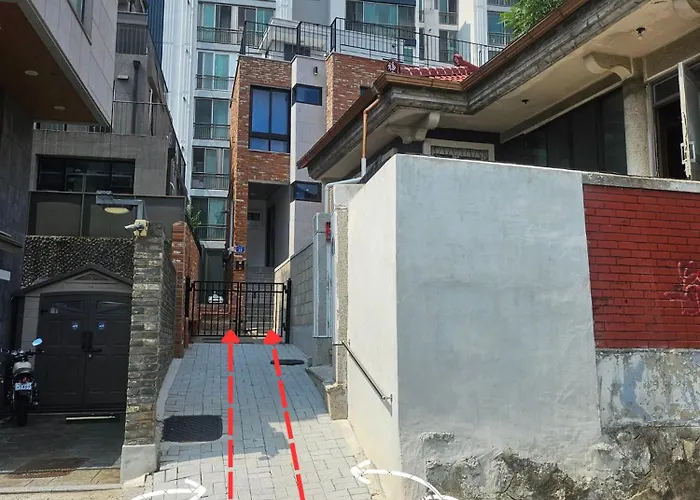 체크인 H 아파트 *